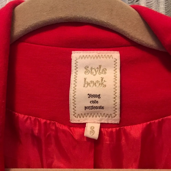 Red stylish blazer size Small - Picture 2 of 3